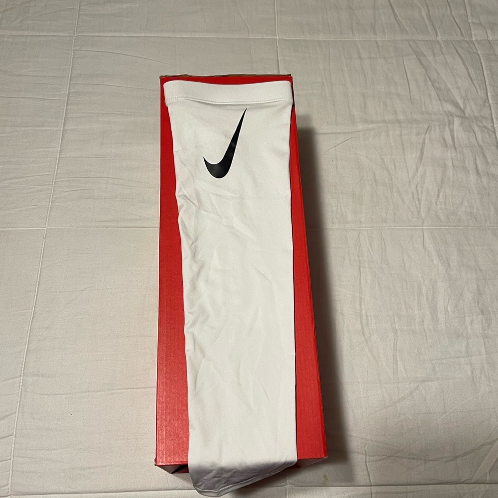 New arm sleeve